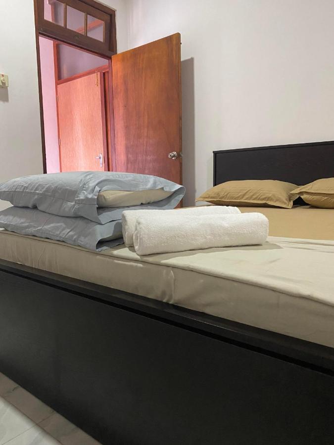 Ice Berg Leilighet Dehiwala-Mount Lavinia Eksteriør bilde